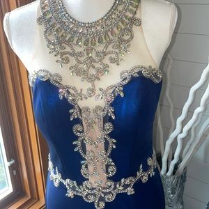 Gorgeous stoned evening gown